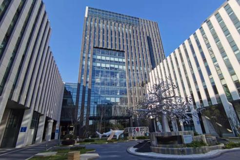 临港金融大厦看滴水湖传统140平起租另有联合办公出租